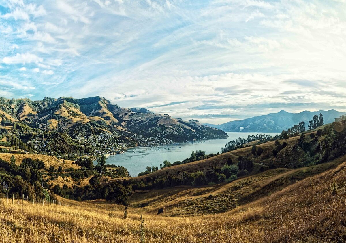 Akaroa in New Zealand - a spectacular town with a French twist