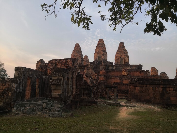 Pre Rup temple at sunset